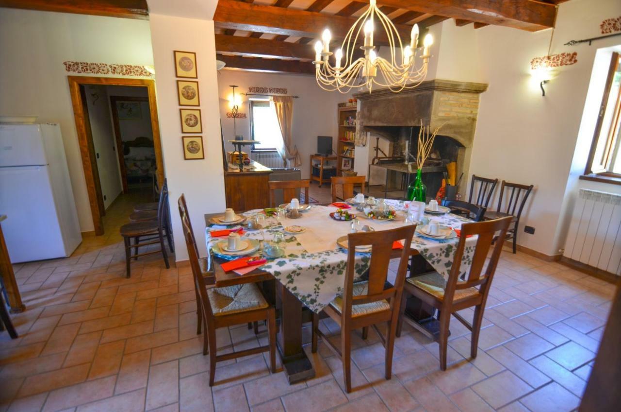 Agriturismo Cailuca Pietralunga  Buitenkant foto